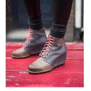 Sorel Premium Wedge boot Shale
Argile women's size 8